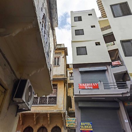 Oyo 85212 Hotel Vaibhav อัจเมอร์ ภายนอก รูปภาพ