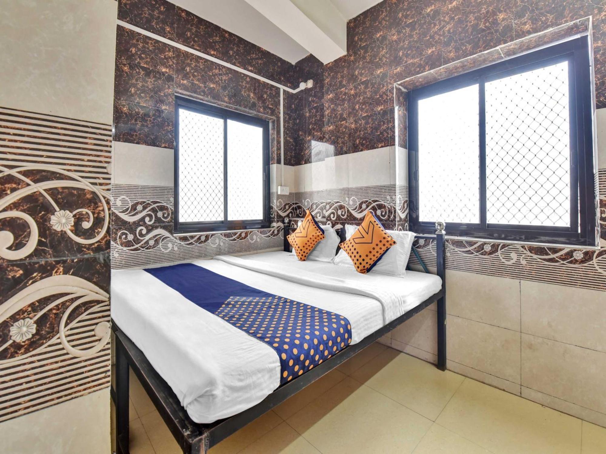 Oyo 85212 Hotel Vaibhav อัจเมอร์ ภายนอก รูปภาพ
