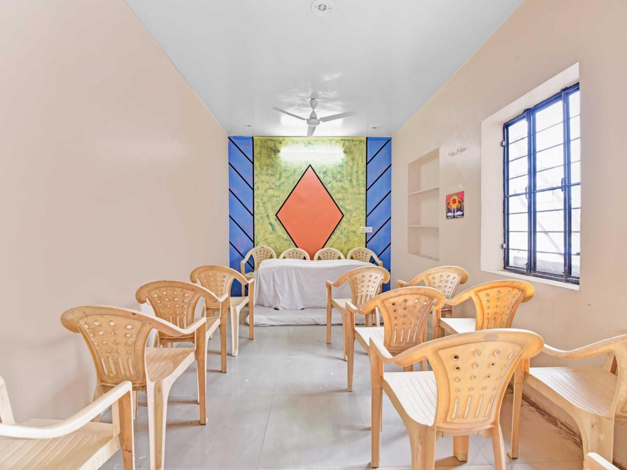 Oyo 85212 Hotel Vaibhav อัจเมอร์ ภายนอก รูปภาพ