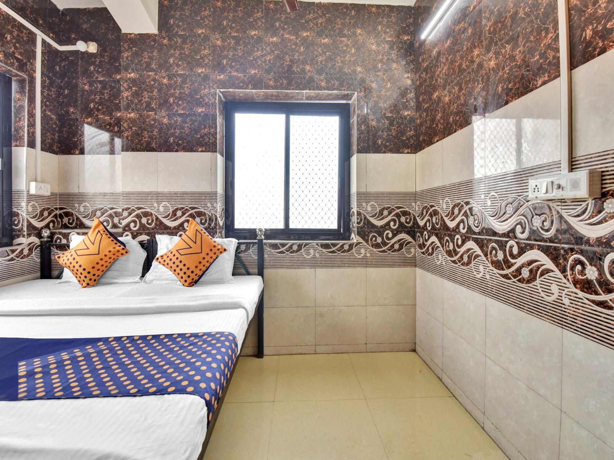 Oyo 85212 Hotel Vaibhav อัจเมอร์ ภายนอก รูปภาพ