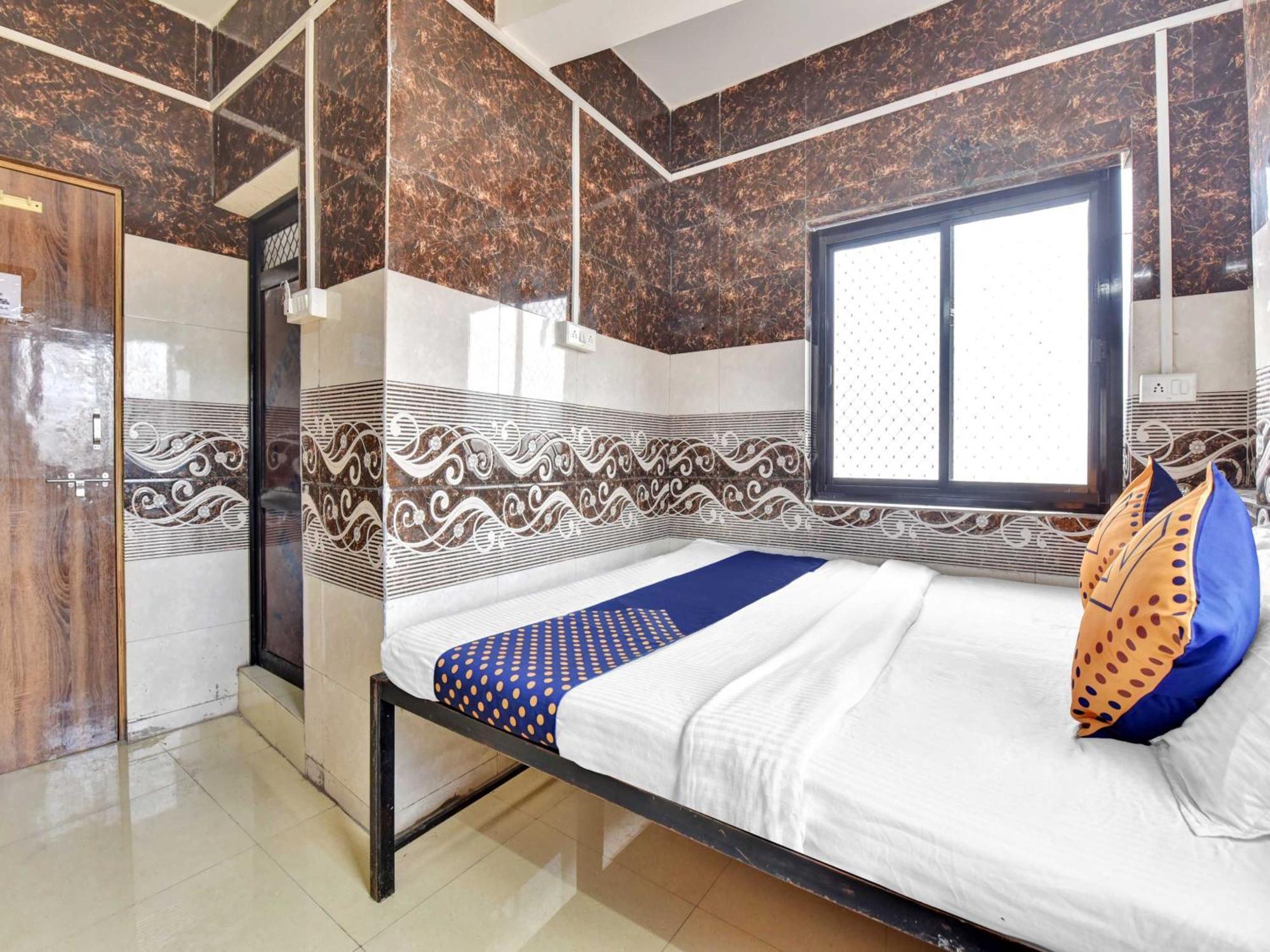 Oyo 85212 Hotel Vaibhav อัจเมอร์ ภายนอก รูปภาพ